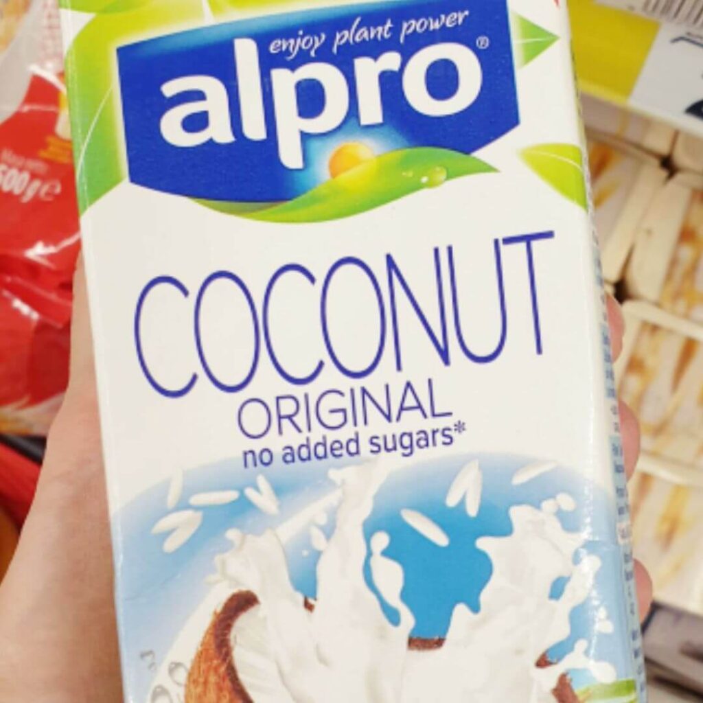Napój kokosowy jako zastępnik mleka
